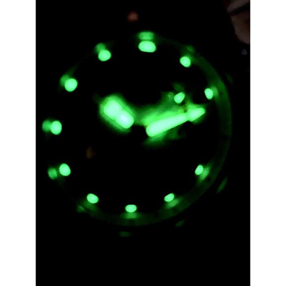 Seiko Men's Watch 5M43-0A39 Sports 100 Kinetic Day Date Two Tone Steel 40mm - Picture 8 of 15